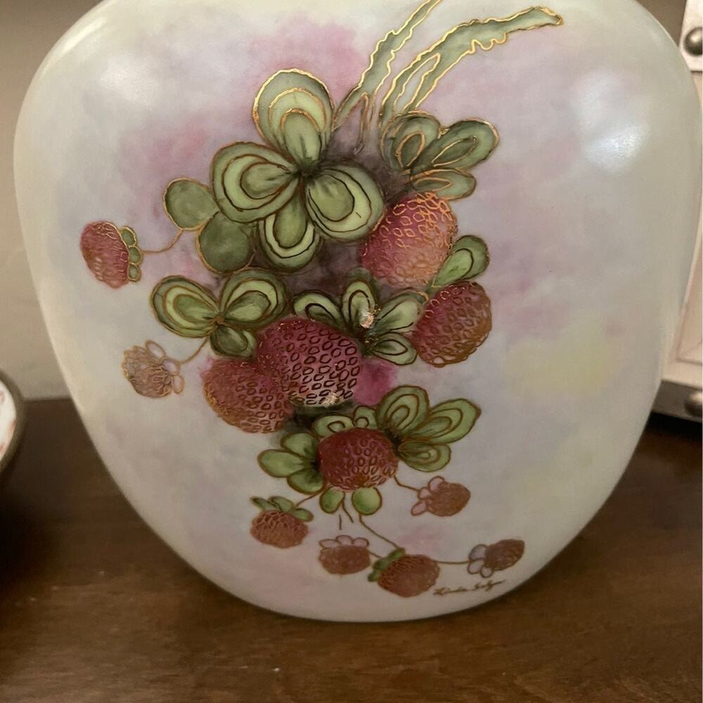 Ceramic Vase Vintage 80's Raspberries 7"